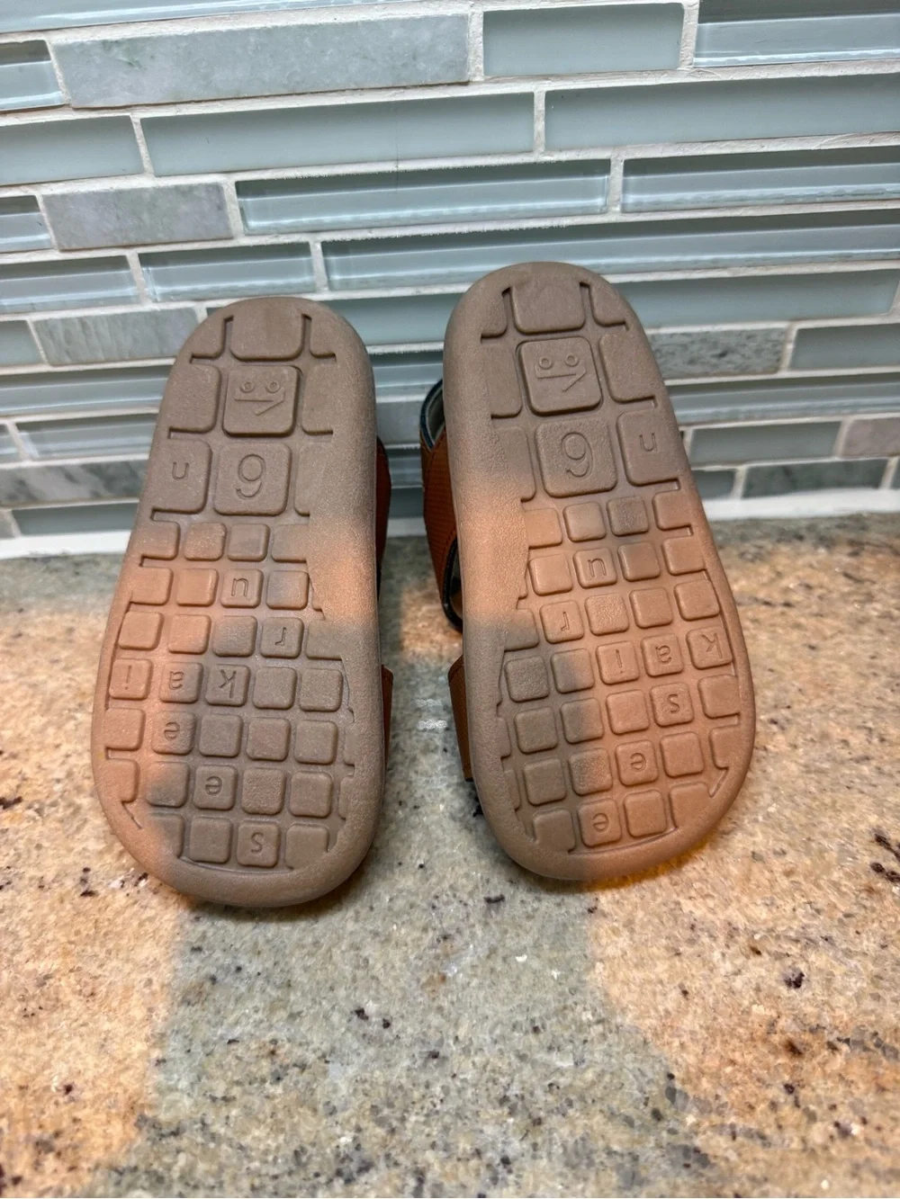 Toddler’s See Kai Run Brown Double-Strap Adjustable Sandals NWOT in Size 6